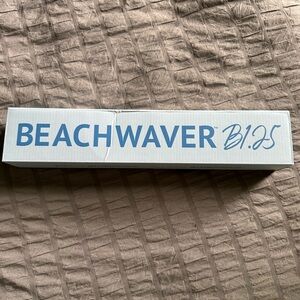 The Beachwaver Co. B1.25 Curling/Beach Waves Wand! Sky Blue Color!